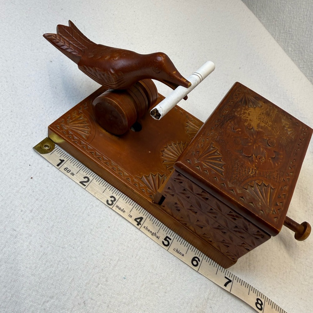 SOLD. VTG Carved Wood Cigarette Dispenser - Picture 6 of 8